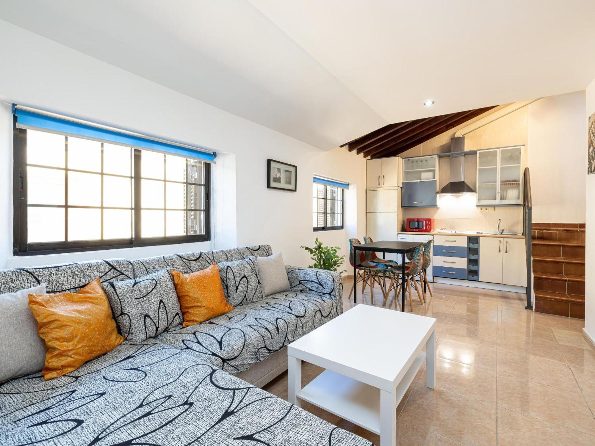 H2M Lazcano With Sunny Terrace In Old Town Malaga Ngoại thất bức ảnh